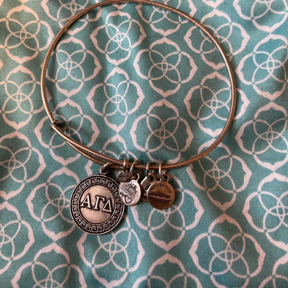 AGD Alex & Ani